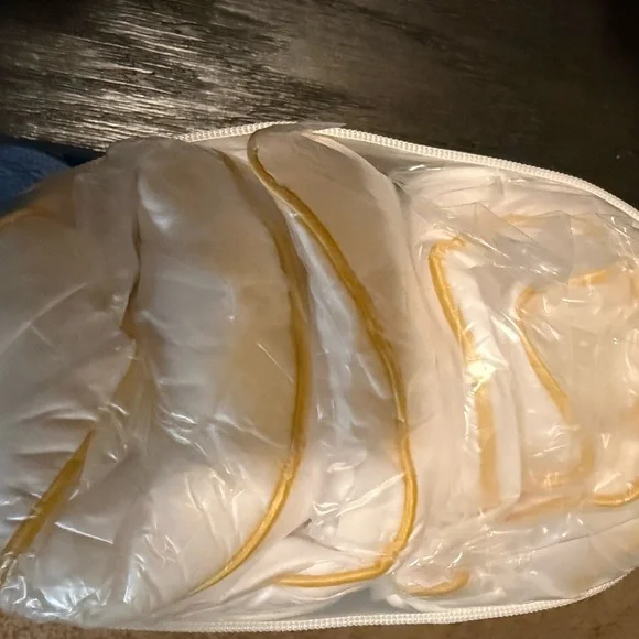 Neipota luxury Bed Pillows for exquisite Sleeping Queen Size (White), Set of 2, - Picture 8 of 10